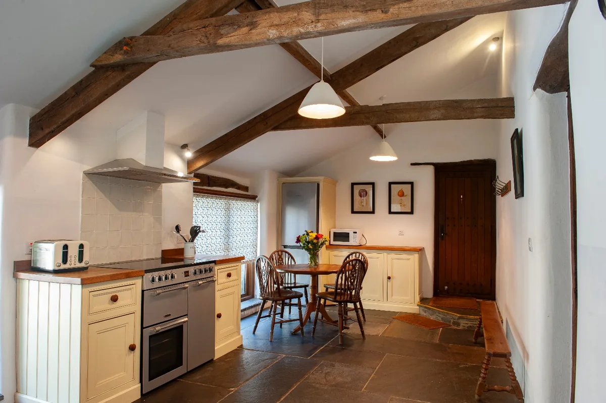 Kitchen Giles - self-catering holiday cottage Dartmoor