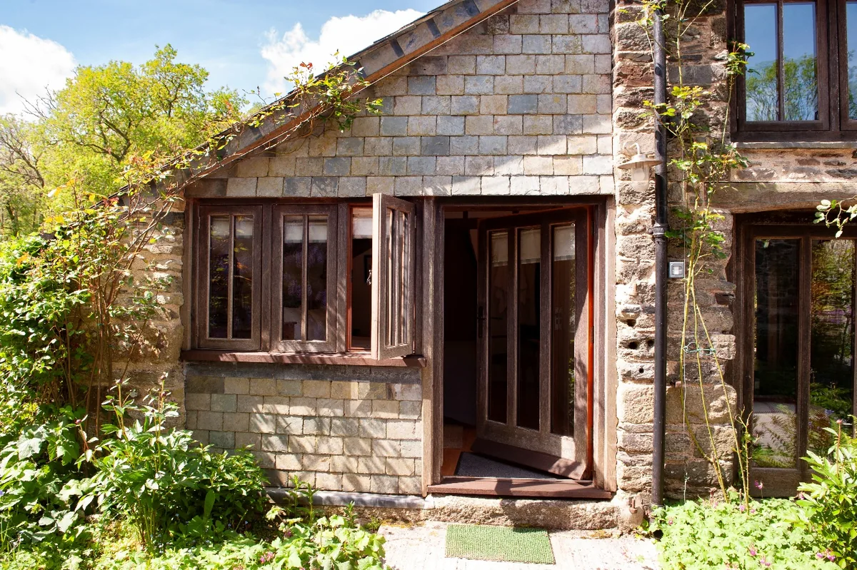 Front door Giles - self-catering holiday cottage Dartmoor